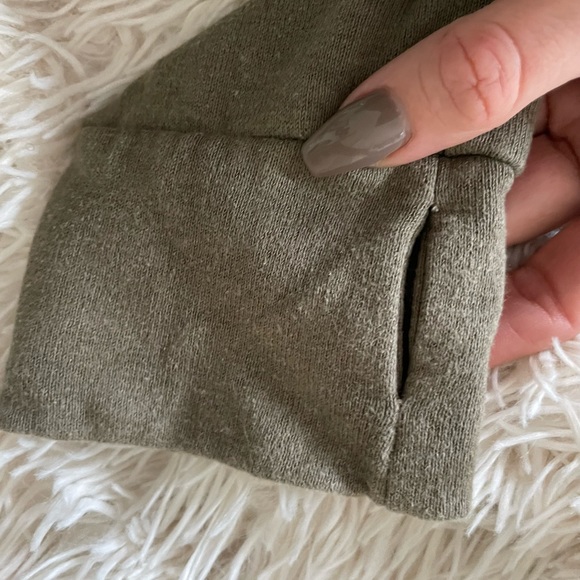 Handmade Hemp and Bamboo fleece Rooted Sprout cropped hoodie size small - Picture 6 of 7